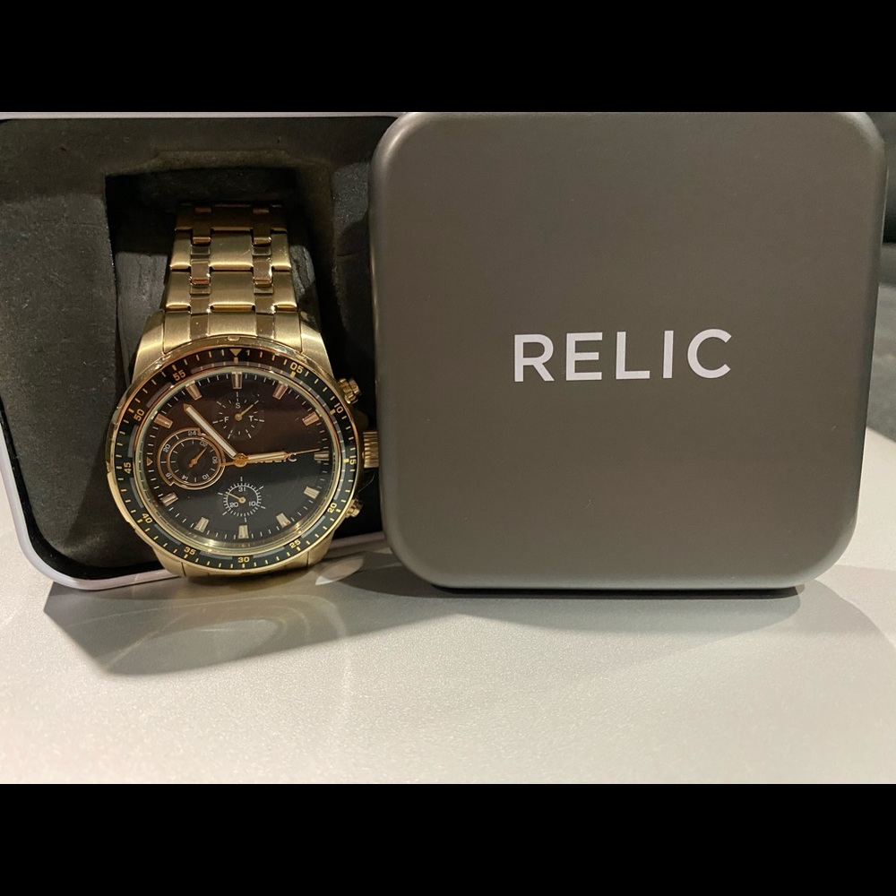 Men’s Stainless Steel Gold Relic Watch